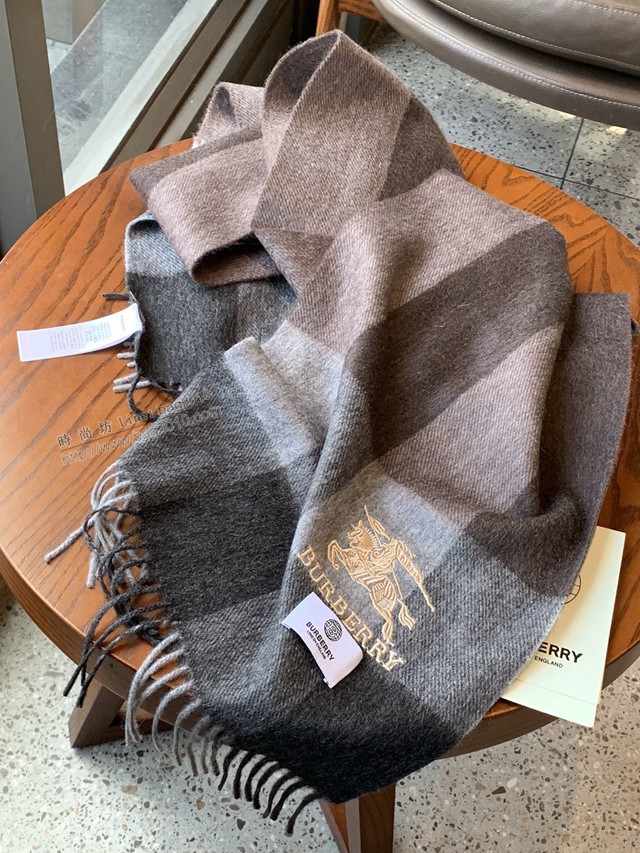 Burberry最新男士雙色純羊絨圍巾 巴寶莉2021新款男士羊絨圍巾  mmj1560